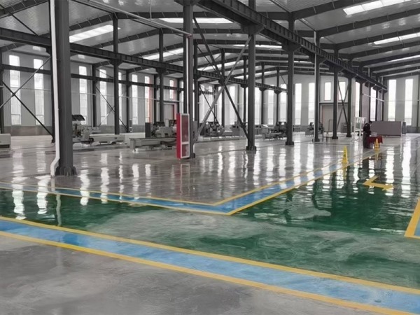 華維數(shù)控新生產(chǎn)車(chē)間