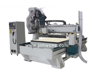 Automatic tool changing and drilling integrated machine